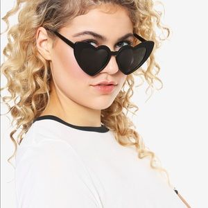 Black Matte Heart-Shaped Sunglasses